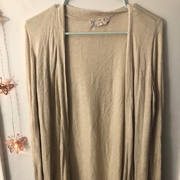 Cream cardigan with pockets - Picture 5 of 5